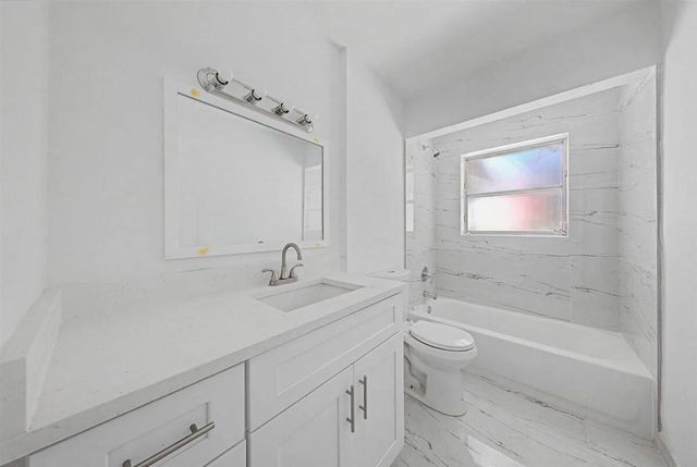 7730 W Lake Drive, Lake Clarke Shores, FL 33406