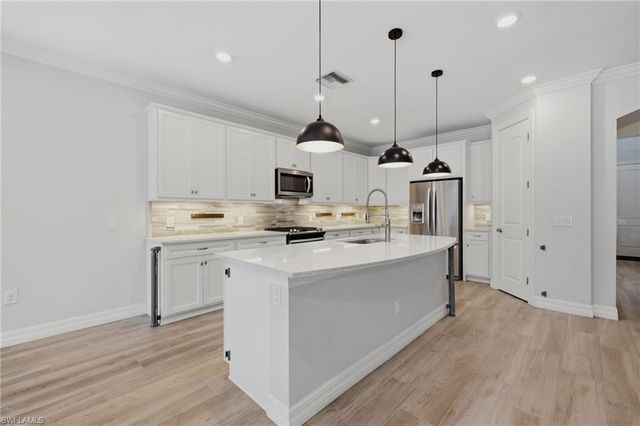 16277 Borelle CIR, Naples, FL 34110