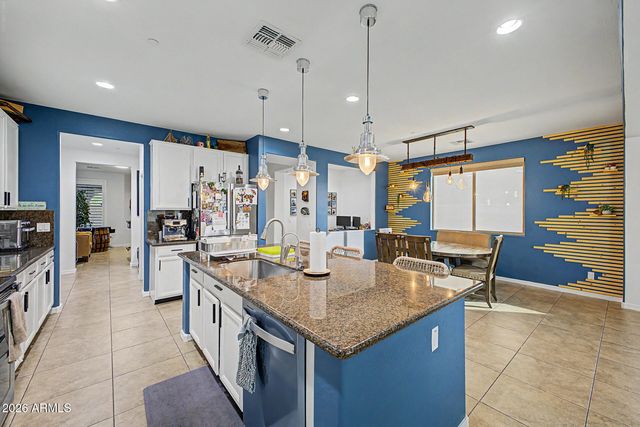 18116 W TURNEY Avenue W, Goodyear, AZ 85395
