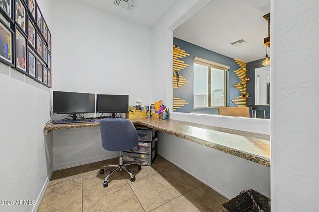 18116 W TURNEY Avenue W, Goodyear, AZ 85395