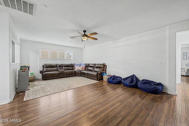18116 W TURNEY Avenue W, Goodyear, AZ 85395