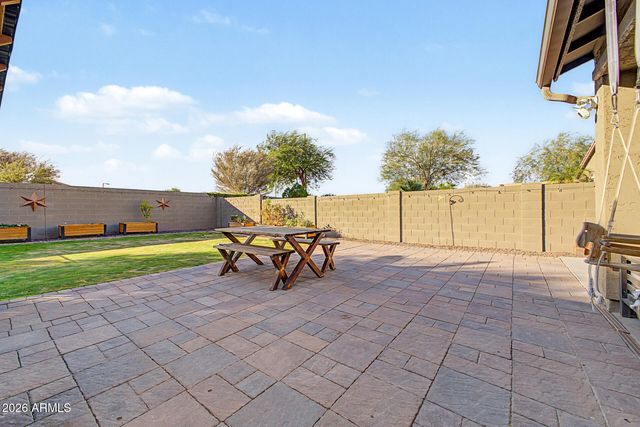 18116 W TURNEY Avenue W, Goodyear, AZ 85395