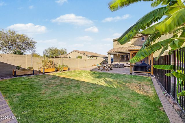 18116 W TURNEY Avenue W, Goodyear, AZ 85395