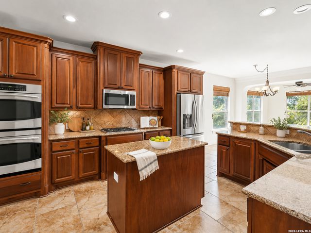 3615 SUNSET CLF, San Antonio, TX 78261