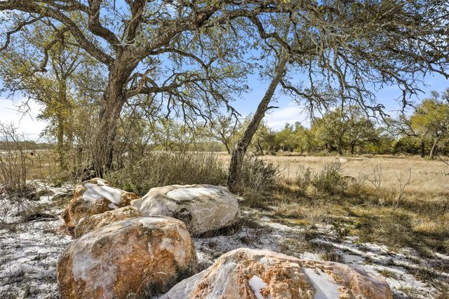 145 Red Hawk DR, Marble Falls, TX 78663