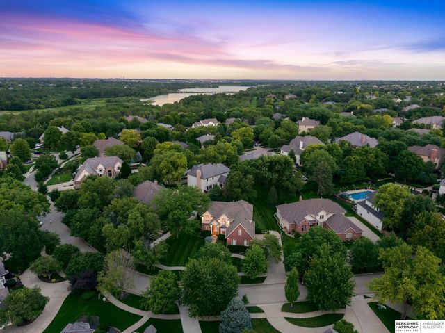 3855 S 177th Avenue, Omaha, NE 68130