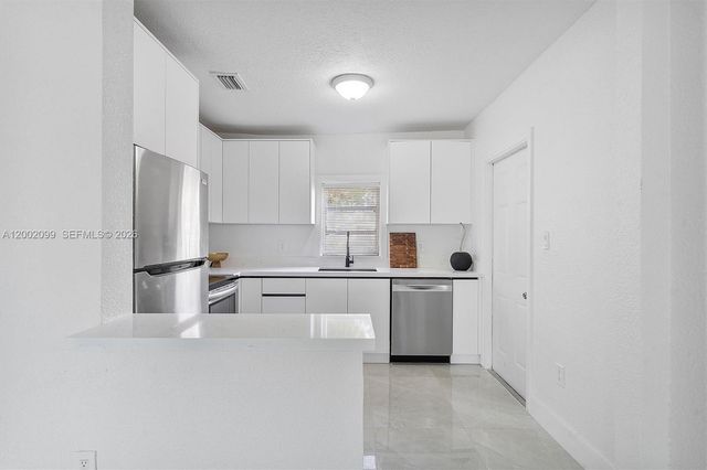 1810 NW 47th St, Miami, FL 33142