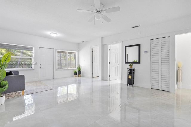 1810 NW 47th St, Miami, FL 33142