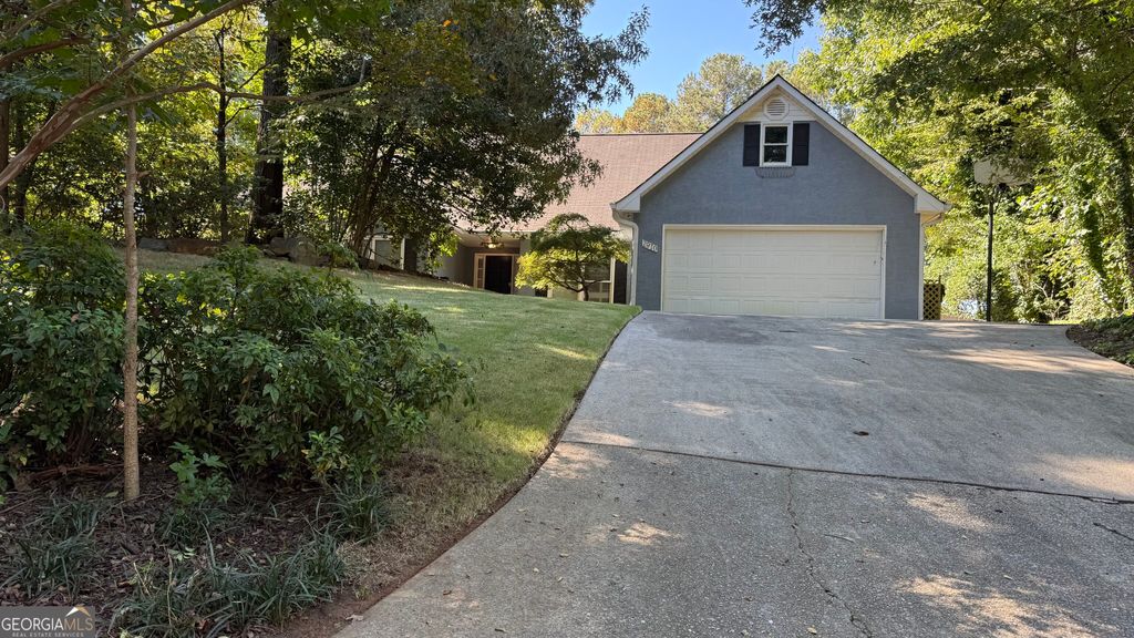 2970 Heather Stone Way, Lawrenceville, GA 30043 — photo 2