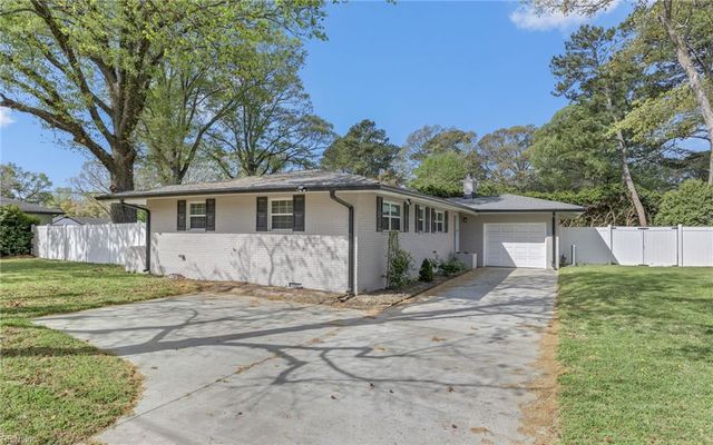 725 N Great Neck RD, Virginia Beach, VA 23454