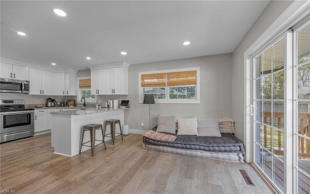 725 N Great Neck RD, Virginia Beach, VA 23454