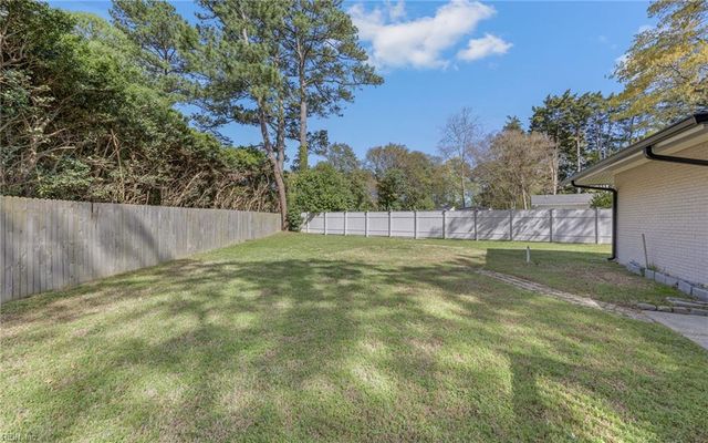 725 N Great Neck RD, Virginia Beach, VA 23454