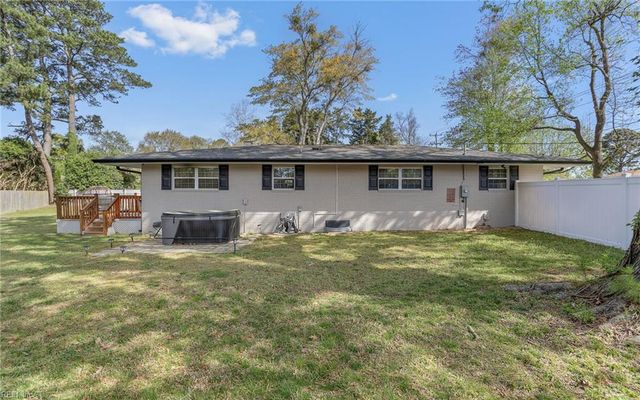 725 N Great Neck RD, Virginia Beach, VA 23454