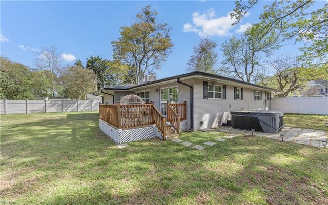 725 N Great Neck RD, Virginia Beach, VA 23454