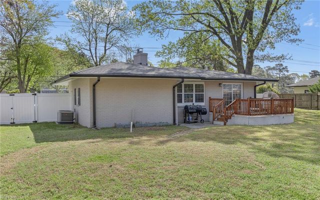 725 N Great Neck RD, Virginia Beach, VA 23454