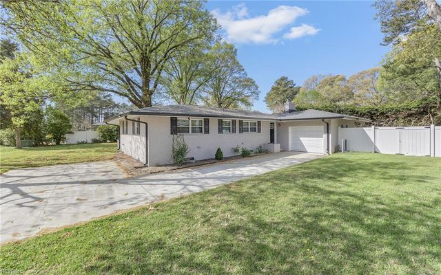 725 N Great Neck RD, Virginia Beach, VA 23454