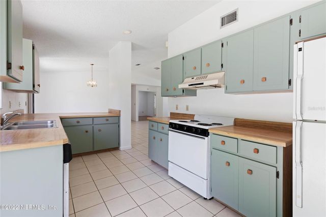 94 BELVEDERE LANE, Palm Coast, FL 32137