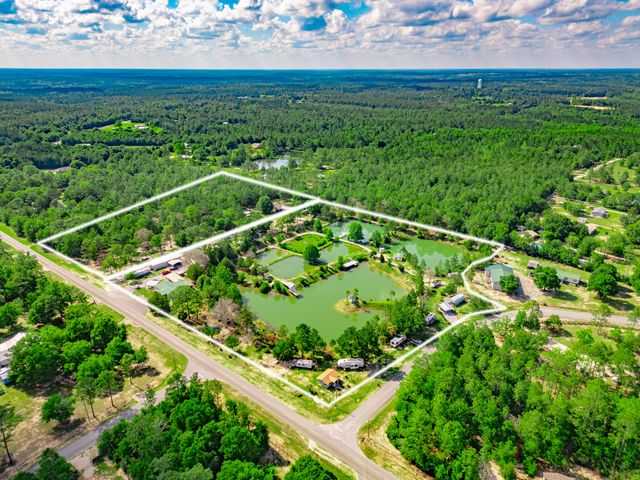 6291 Coy Burgess Loop, Defuniak Springs, FL 32435