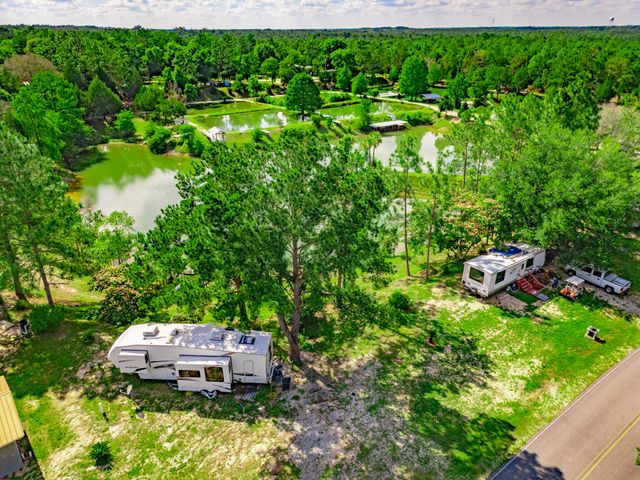 6291 Coy Burgess Loop, Defuniak Springs, FL 32435