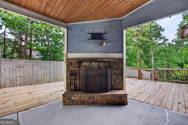 201 Overton Point, Carrollton, GA 30116