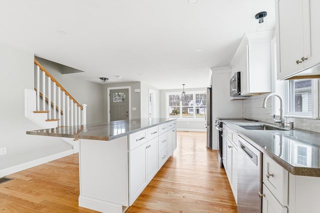 17 Pat Rose Way, Rockland, MA 02370