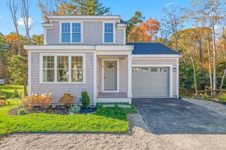 17 Pat Rose Way, Rockland, MA 02370