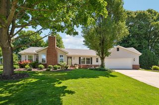 W72N540 Cider Mill COURT, Cedarburg, WI 53012