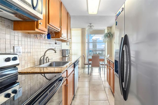 230 174th St 1520, Sunny Isles Beach, FL 33160