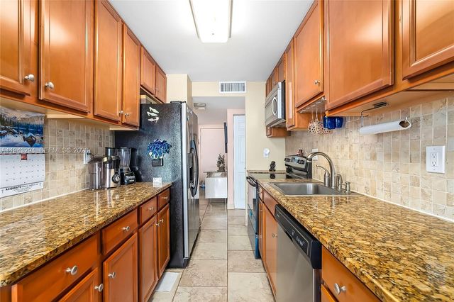 230 174th St 1520, Sunny Isles Beach, FL 33160