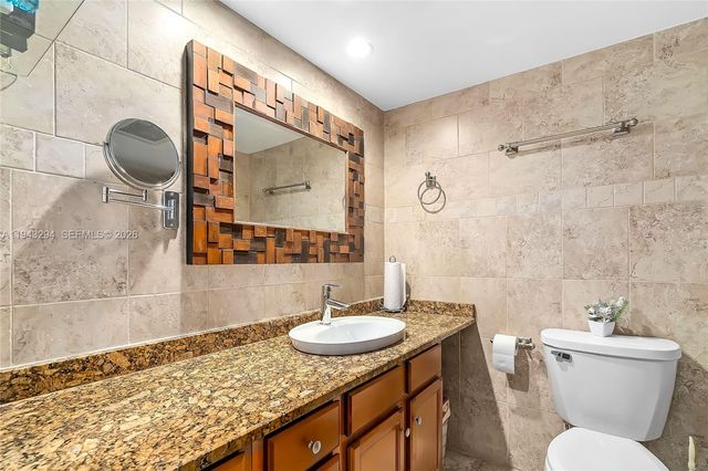 230 174th St 1520, Sunny Isles Beach, FL 33160