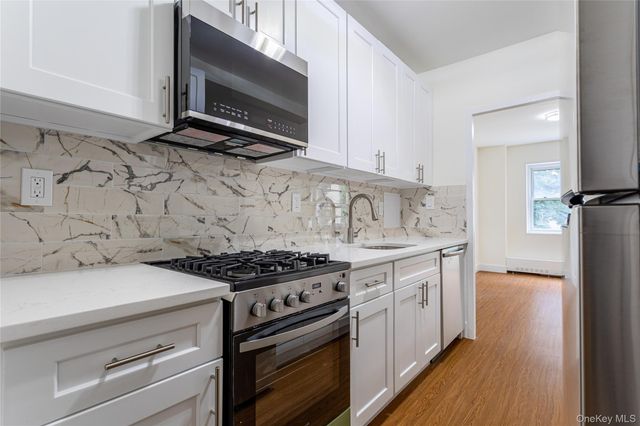 6 Fordham Hill Oval 2G, Bronx, NY 10468