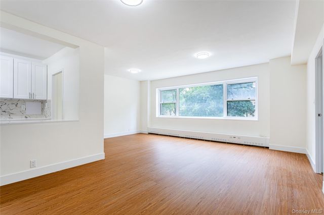 6 Fordham Hill Oval 2G, Bronx, NY 10468