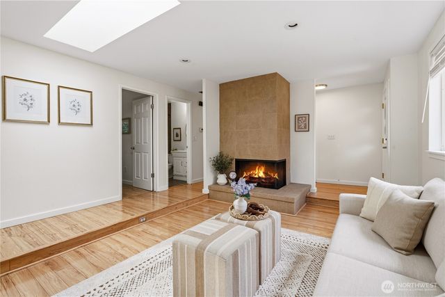 12019 NE 136th Pl Place, Kirkland, WA 98034