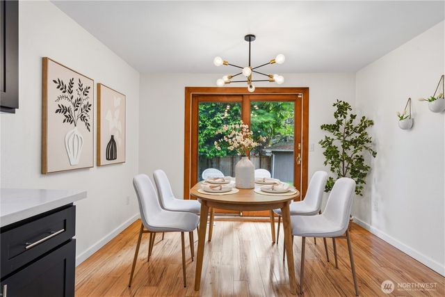 12019 NE 136th Pl Place, Kirkland, WA 98034