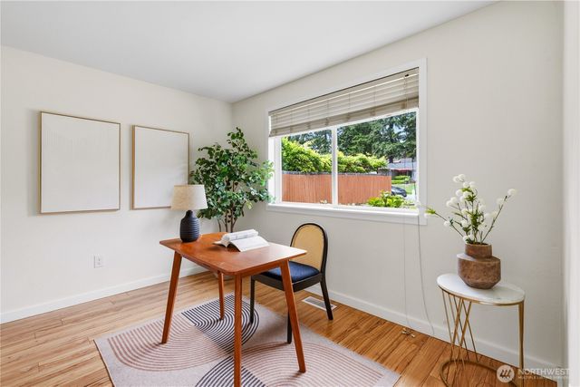 12019 NE 136th Pl Place, Kirkland, WA 98034