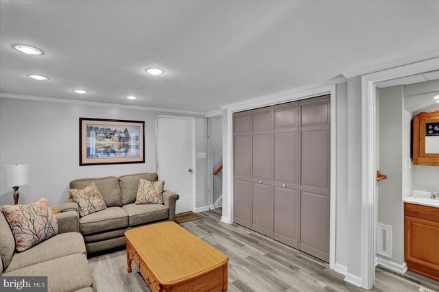 805 JEROME PL, West Lawn, PA 19609