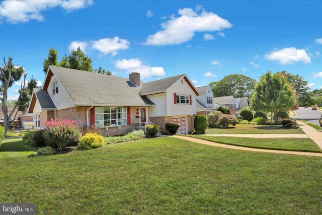 805 JEROME PL, West Lawn, PA 19609