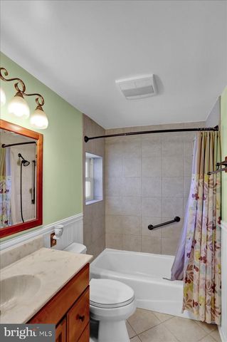 805 JEROME PL, West Lawn, PA 19609