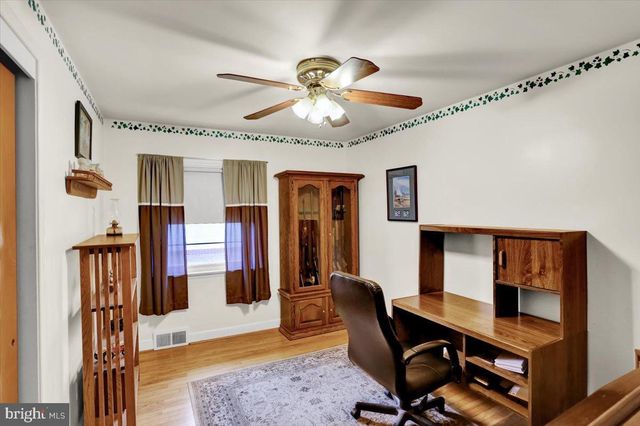 805 JEROME PL, West Lawn, PA 19609