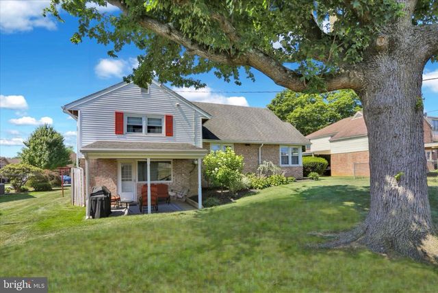 805 JEROME PL, West Lawn, PA 19609