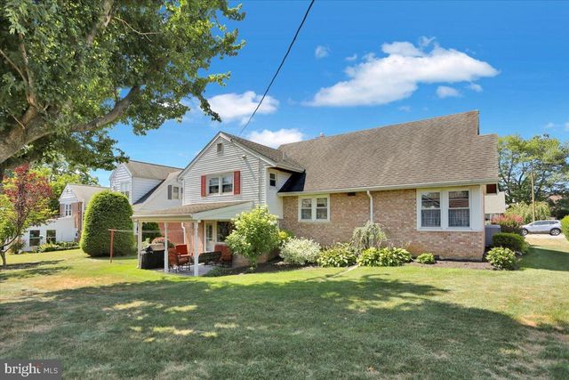 805 JEROME PL, West Lawn, PA 19609
