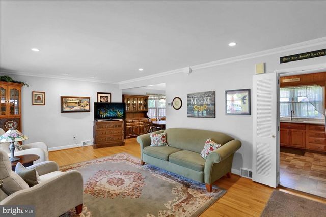 805 JEROME PL, West Lawn, PA 19609