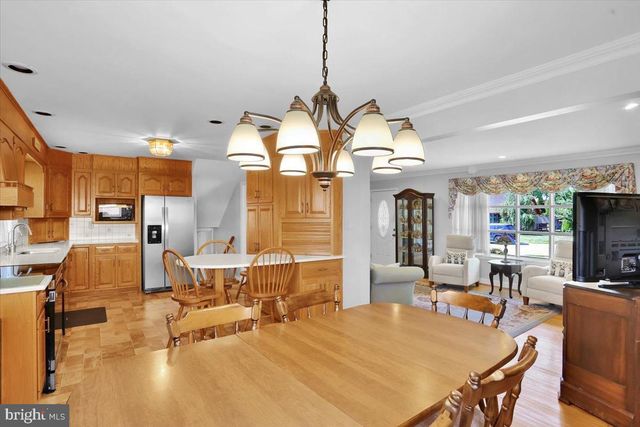 805 JEROME PL, West Lawn, PA 19609