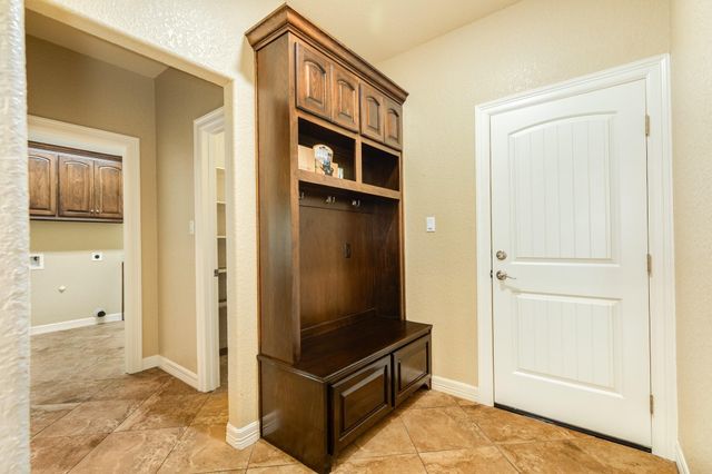 238 Creekside Lane, Lake Jackson, TX 77566