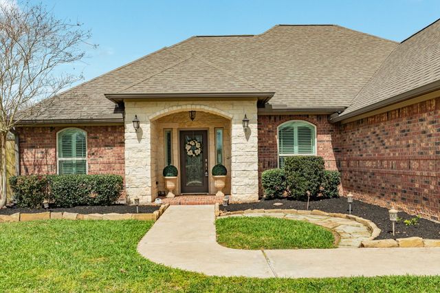 238 Creekside Lane, Lake Jackson, TX 77566