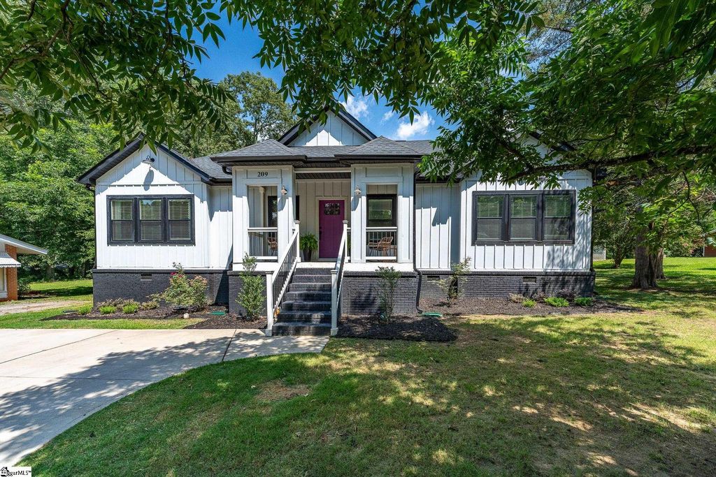 209 Missallie Drive, Clinton, SC 29325