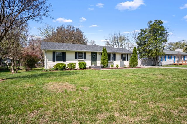 1723 Hamilton Dr, Murfreesboro, TN 37129
