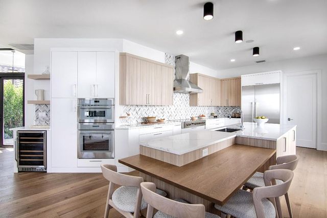 2570 Players Court, Wellington, FL 33414