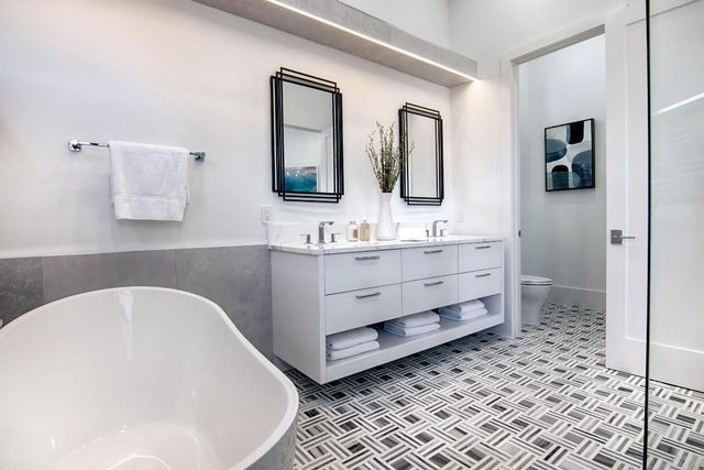 2570 Players Court, Wellington, FL 33414