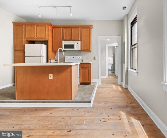 2112 FLEET ST, Baltimore, MD 21231
